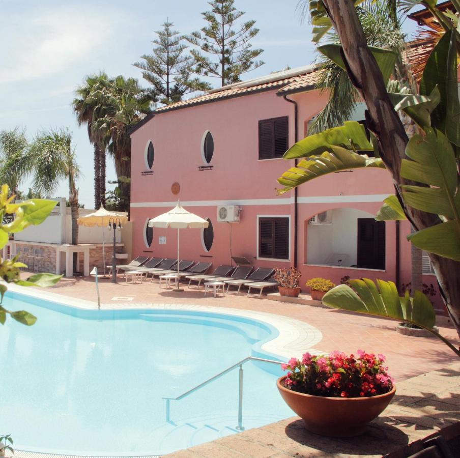 Costa Degli Dei Resort Capo Vaticano Exterior photo